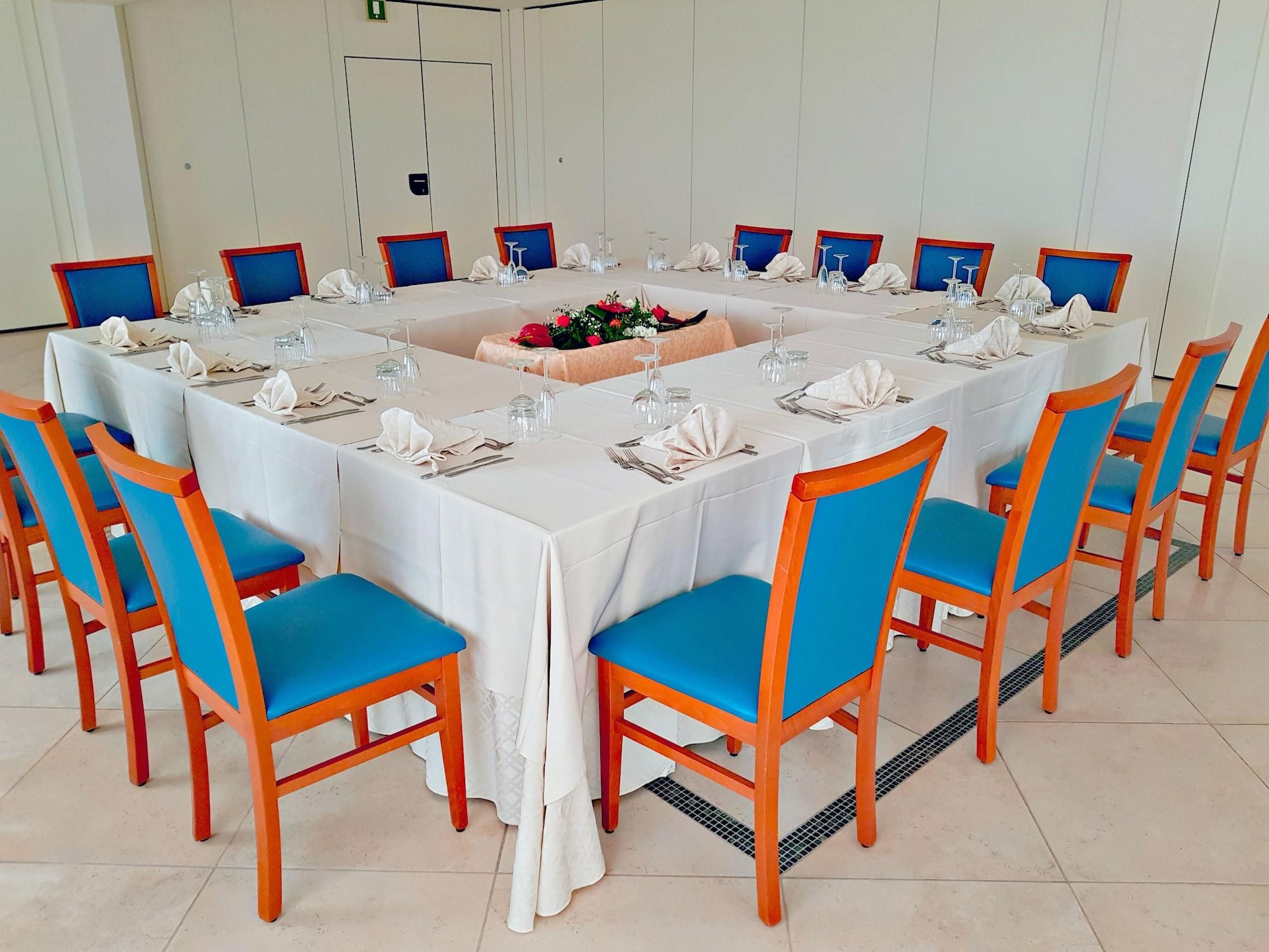 Hotel Concorde Sant'Egidio alla Vibrata Екстер'єр фото