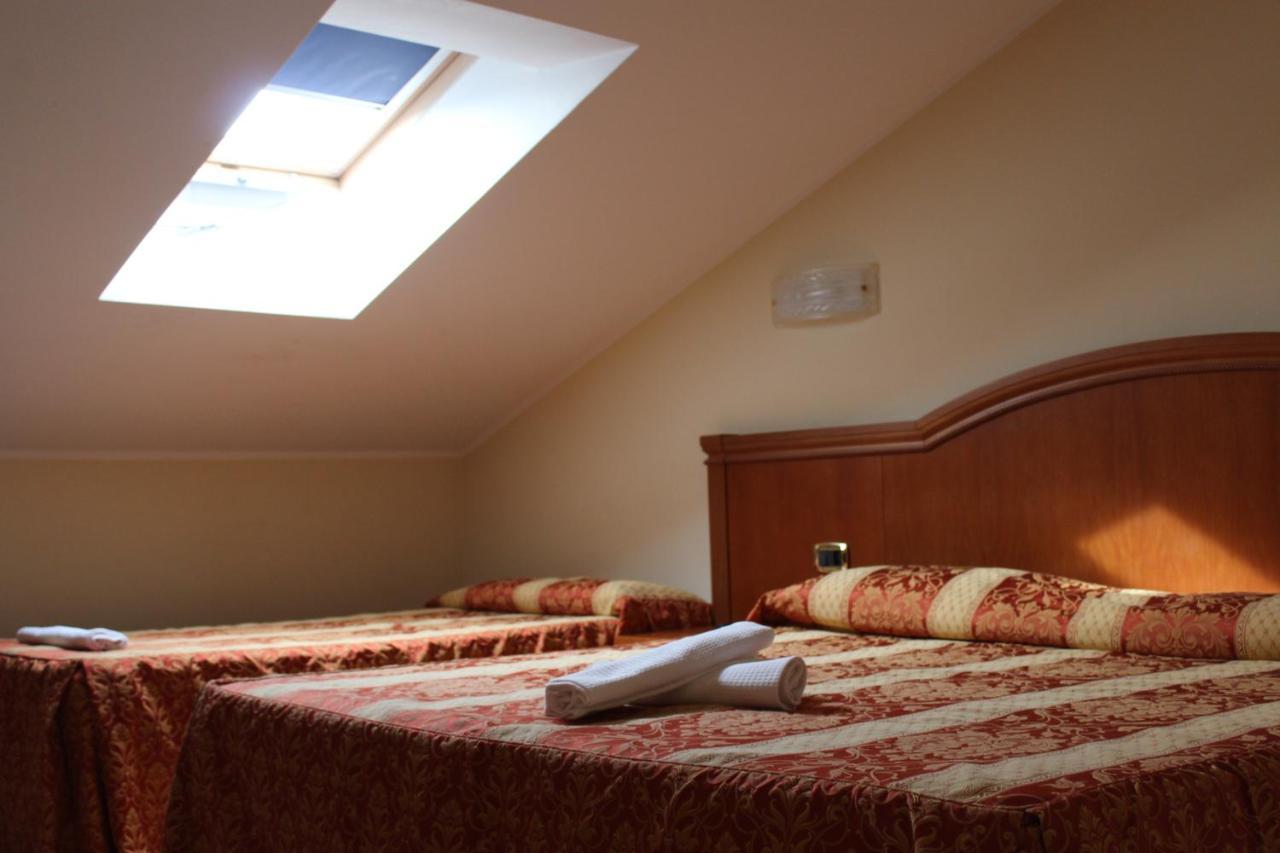 Hotel Concorde Sant'Egidio alla Vibrata Екстер'єр фото