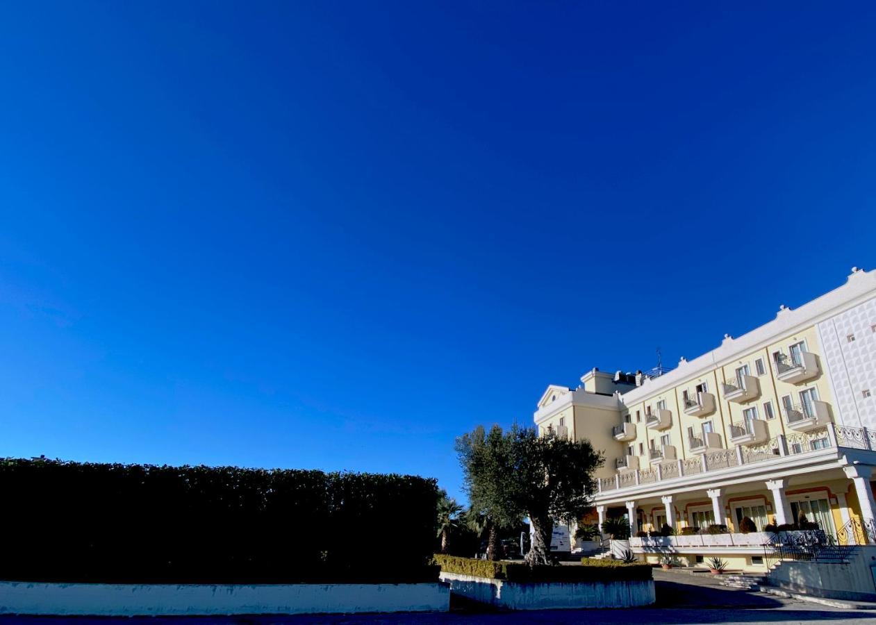 Hotel Concorde Sant'Egidio alla Vibrata Екстер'єр фото