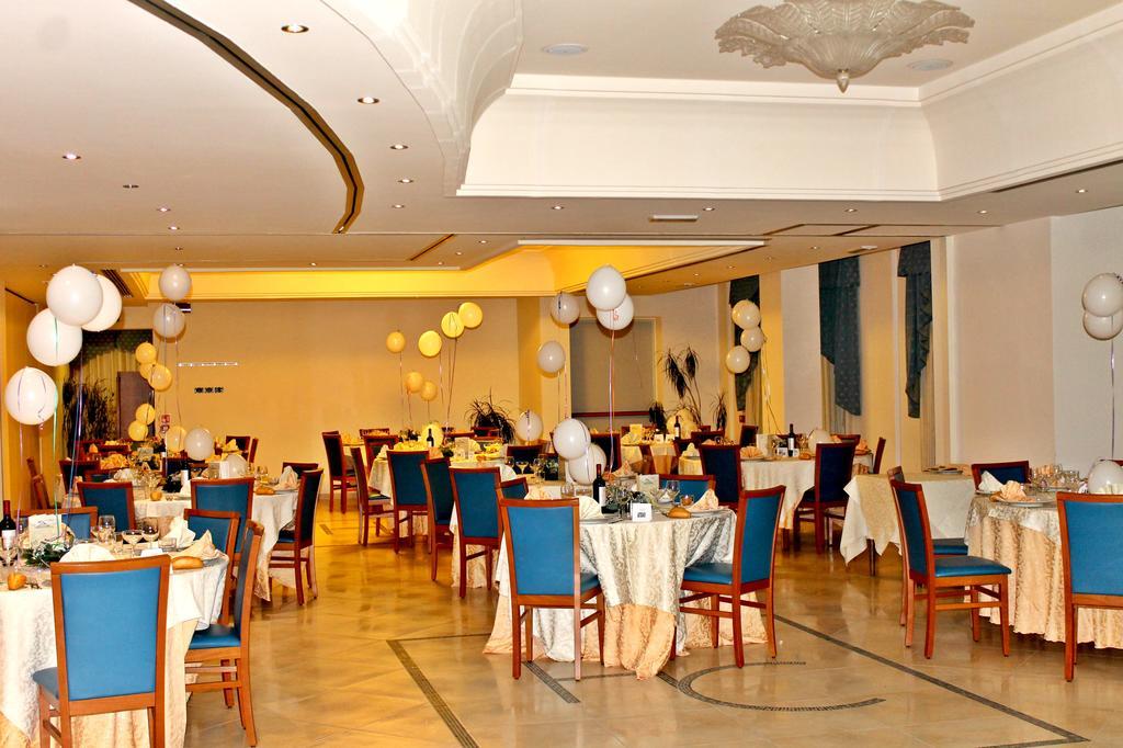 Hotel Concorde Sant'Egidio alla Vibrata Екстер'єр фото