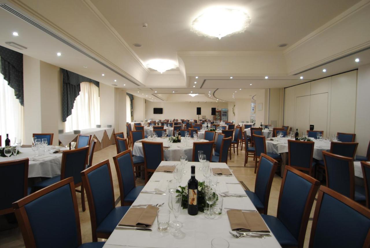 Hotel Concorde Sant'Egidio alla Vibrata Екстер'єр фото